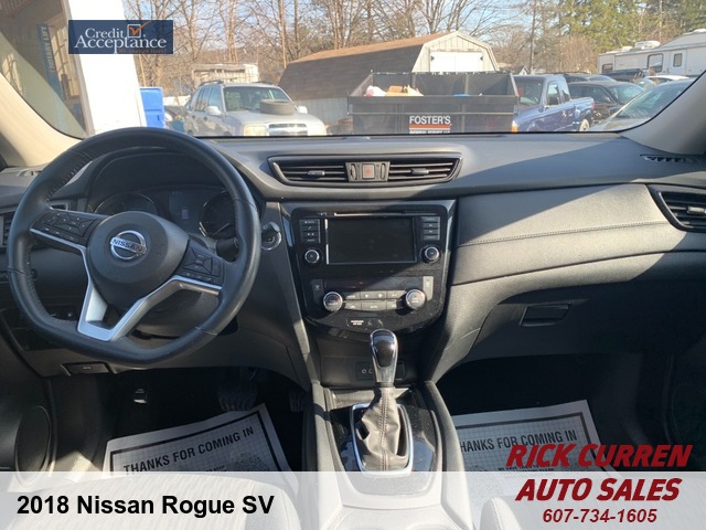 2018 Nissan Rogue SV 