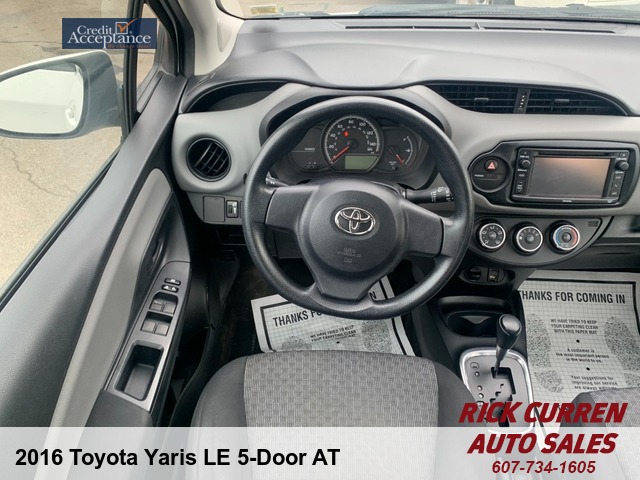 2016 Toyota Yaris LE 5-Door AT