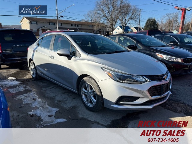 2017 Chevrolet Cruze LT's photo